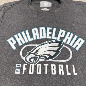 Philadelphia Eagles NFL Team Apparel Men's T-Shirt Medium
